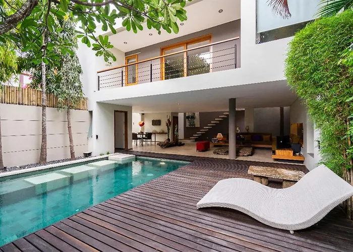 Athena Seminyak (Bali)