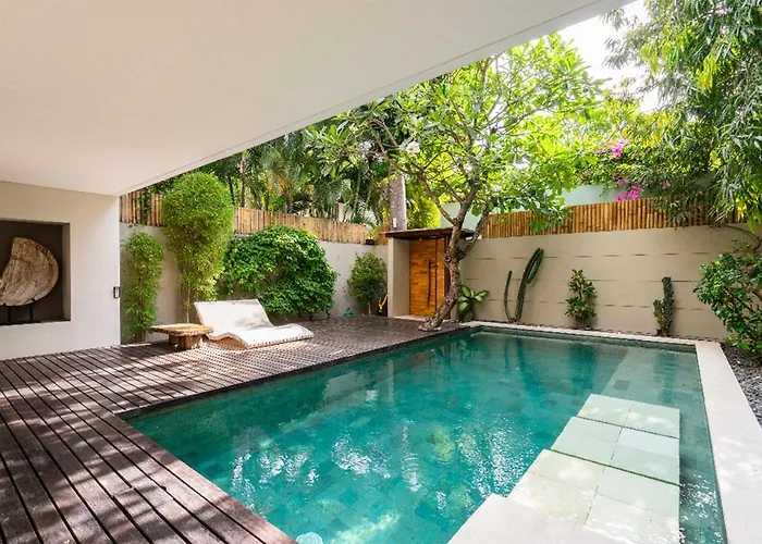 Athena Seminyak (Bali)